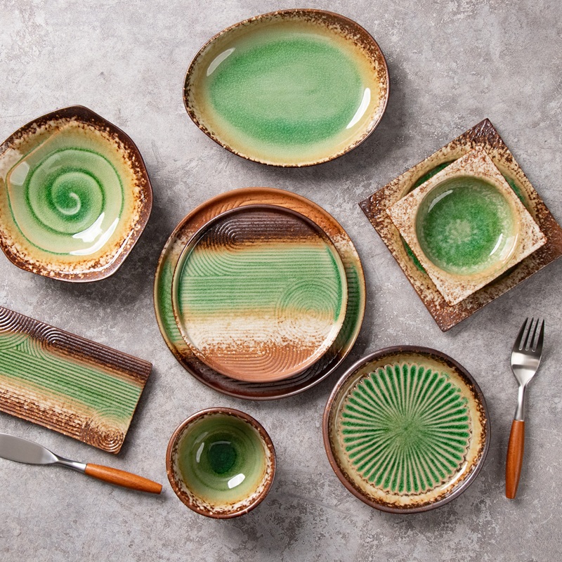 Porcelain Plates and Bowls Pratos e Tigelas de Porcelana