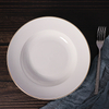 Conjunto de pratos e tigelas de restaurante de louça de procelain