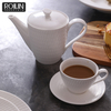 Bule de café de porcelana branca