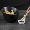 Tigela inclinada de cerâmica, prato de lanche de porcelana preta, batatas fritas, pratos, tigelas
