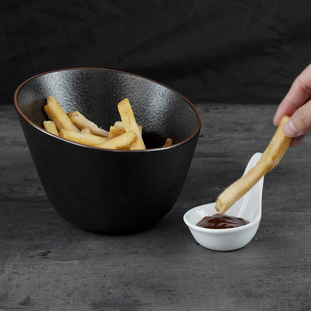 Tigela inclinada de cerâmica, prato de lanche de porcelana preta, batatas fritas, pratos, tigelas