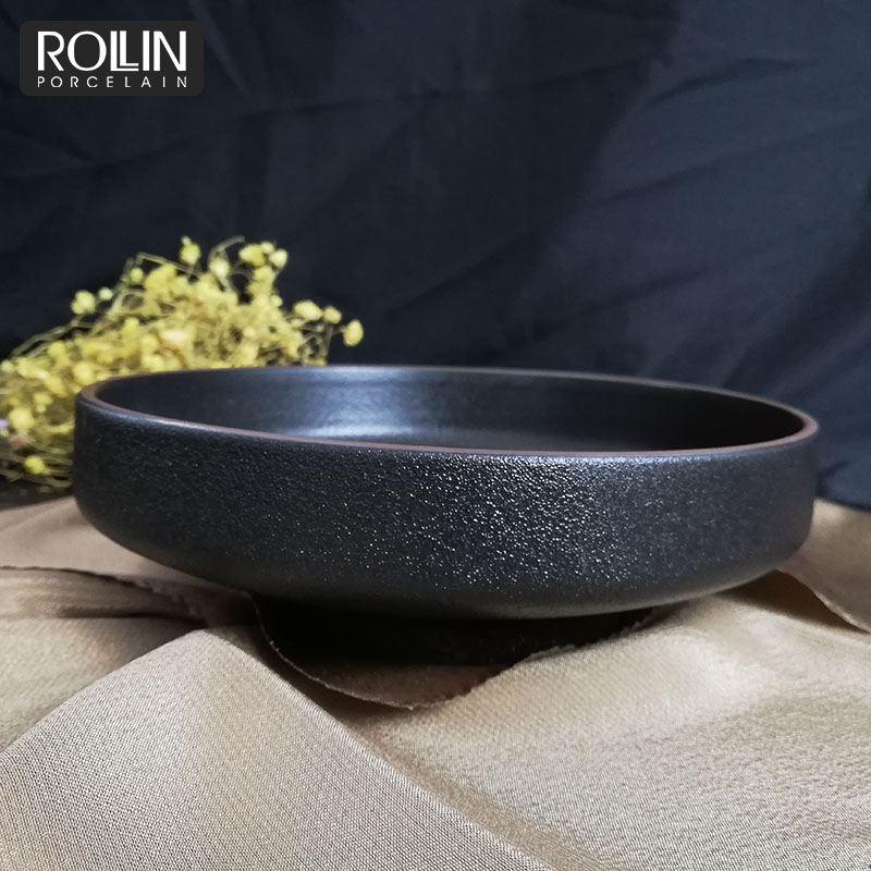 Prato profundo de cerâmica preta, prato de sopa de porcelana, guisado para restaurante