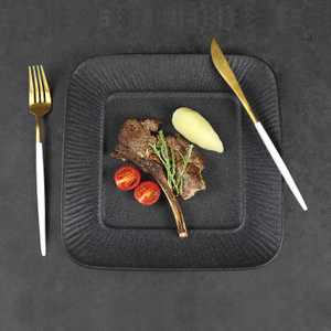 Prato de jantar quadrado preto em porcelana para restaurante