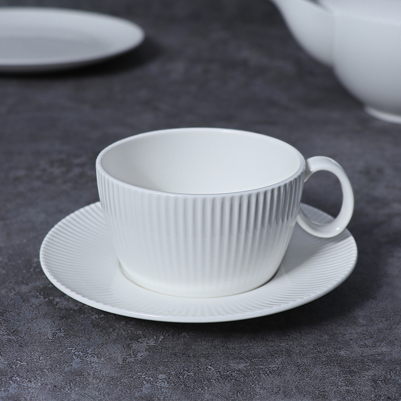 Novo conjunto de pratos de porcelana óssea pratos de jantar comerciais
