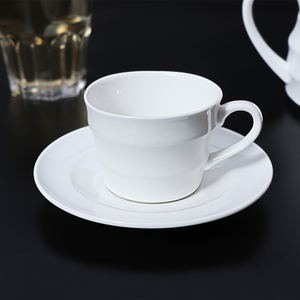 Pires brancos do copo de café dos copos de chá da porcelana do projeto minimalista para o café