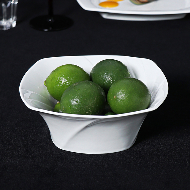 Bacia quadrada de porcelana branca Tigelas de cerâmica de formato irregular