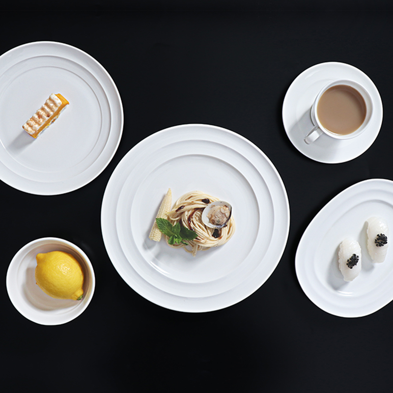 Conjunto de louça comercial de porcelana branca