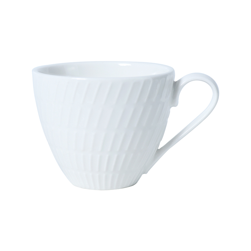 Copo e pratos de porcelana branca de 5 a 6 onças