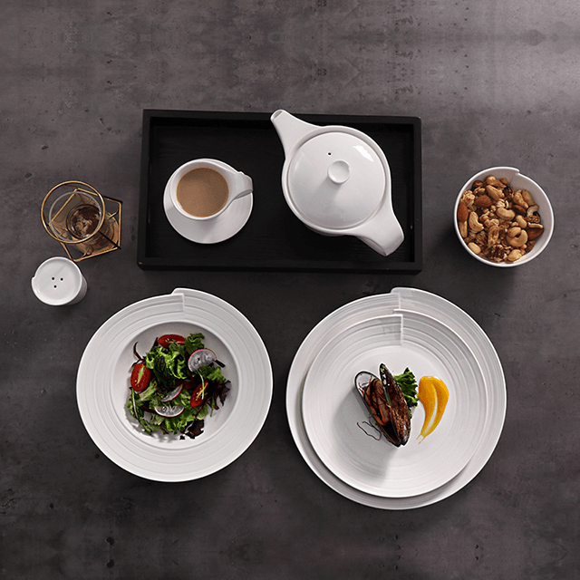 Conjunto de pratos e pratos para cozinha com ondas brancas para hotel