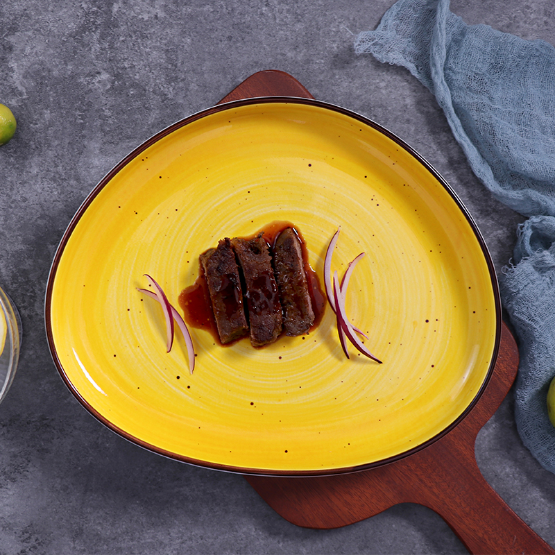 Conjunto de jantar de porcelana amarelo talheres personalizados conjunto de pratos de cerâmica para jantar em hotel