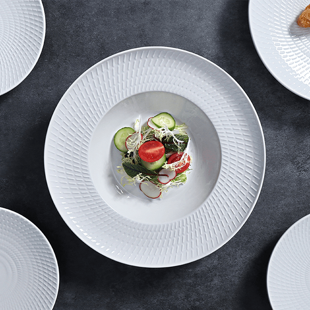 Fornecedor de hotel de guangzhou pratos de jantar brancos pratos finos de cerâmica para festa prato de porcelana branco personalizado para restaurante