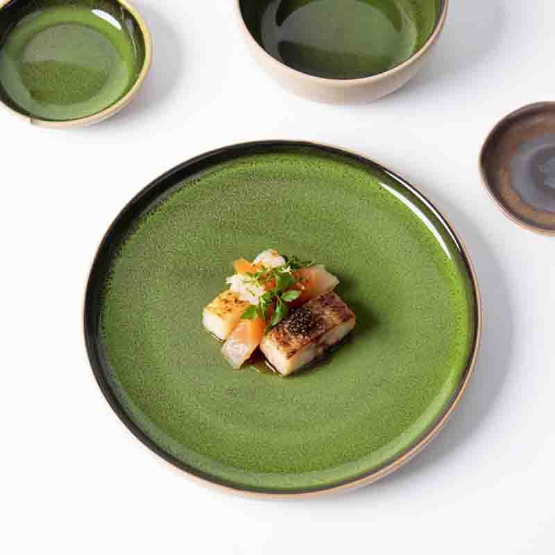 Pratos de restaurante a granel, talheres de porcelana verde
